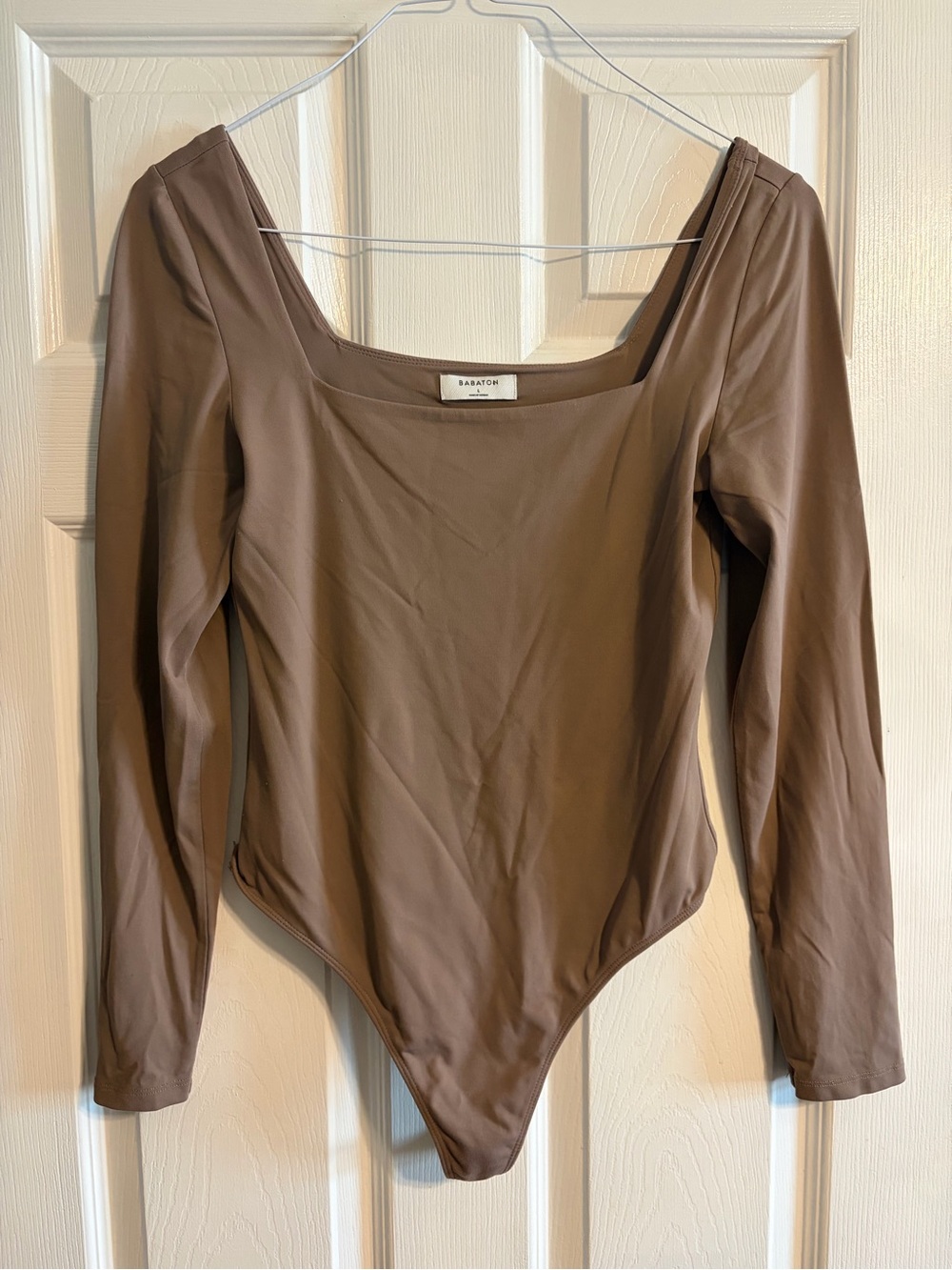 Aritzia Babaton Contour Squareneck Longsleeve Bodysuit Brown Taupe Size L